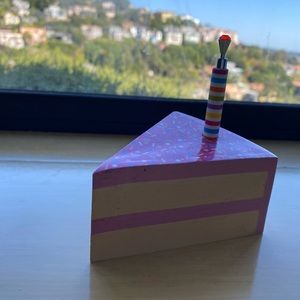 Super cute cake stickey notes and pen